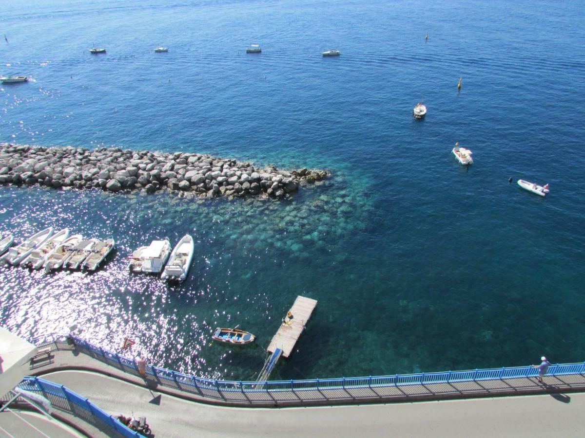 Hotel Domus Claudia Atrani Exterior foto